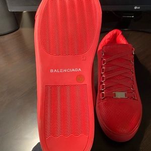 BALENCIAGA RED SNEAKERS SIZE 10
